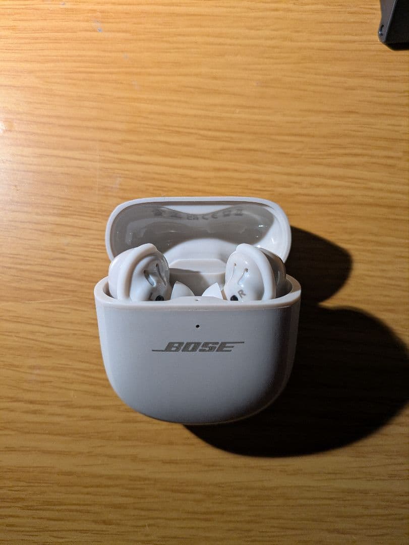 quiet comfort ultra earbuds　右耳側音聞こえない