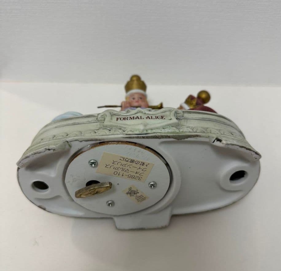 【希少品】不思議の国のアリス　陶器製フィギュア＆オルゴール　5品