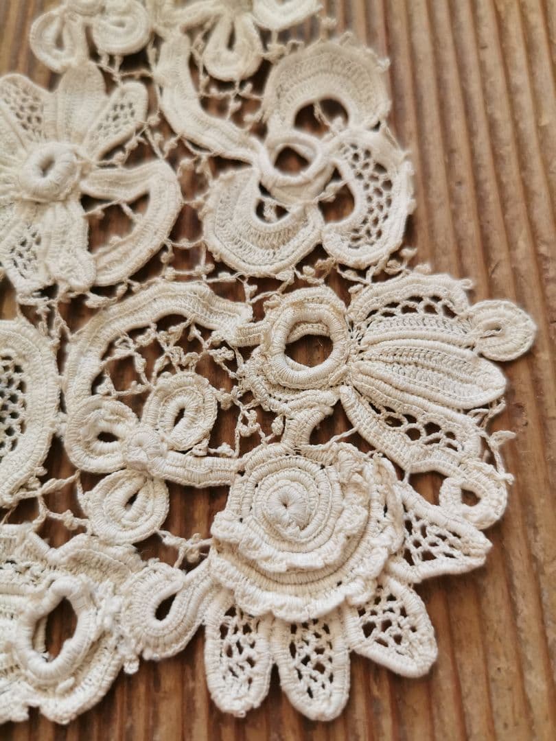 アンティーク アイリッシュクロシェレース 多層パンジー向日葵三つ葉 手編ドイリー