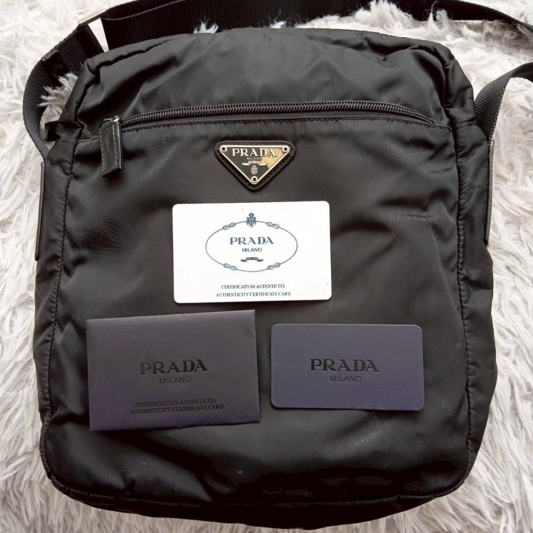 プラダ PRADA ナイロン ショルダーバッグ 黒 B7370 三角ロゴ