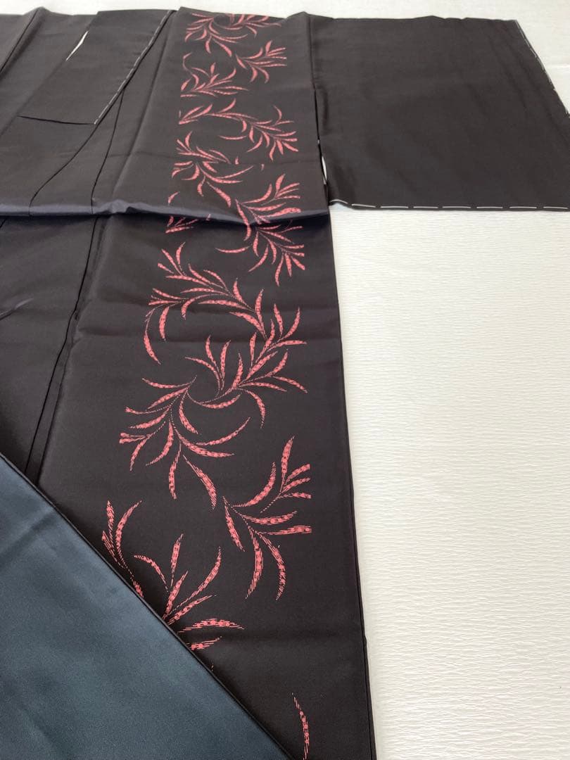 【しつけ付き未使用品】本場大島紬 粋な雰囲気の染大島 正絹