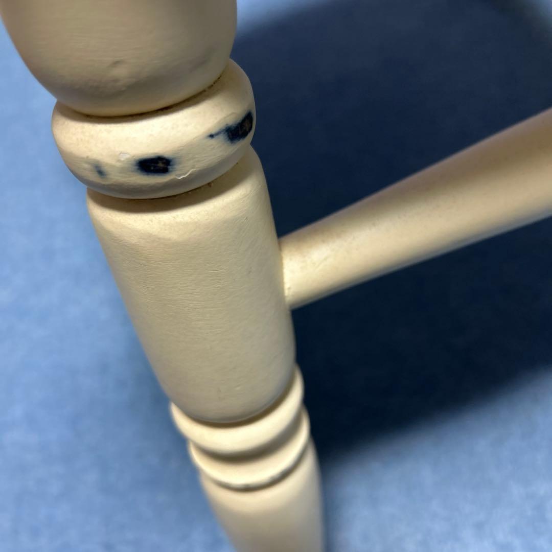 シャビーシック　エレガントアイボリークラッシックチェア