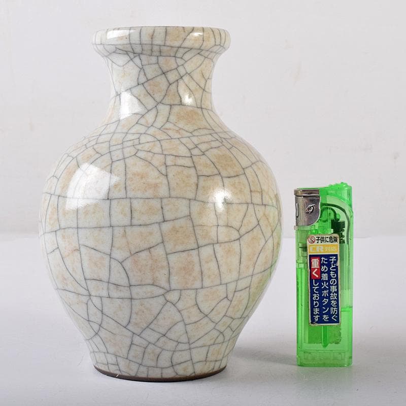 中国　大明成化年製　哥窯　白磁　金糸鉄線　氷裂文瓶　M　R7931E
