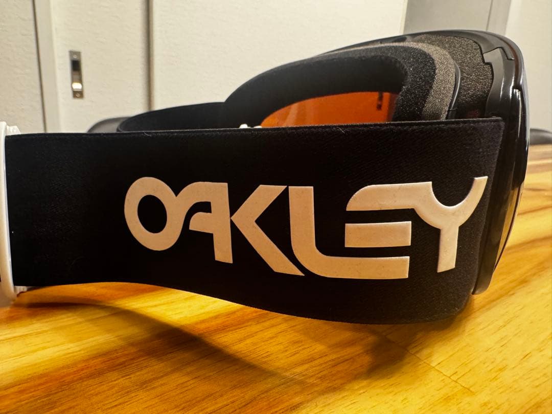 美品 OAKLEY フライトデッキ オークリー スノーボード ゴーグル　L