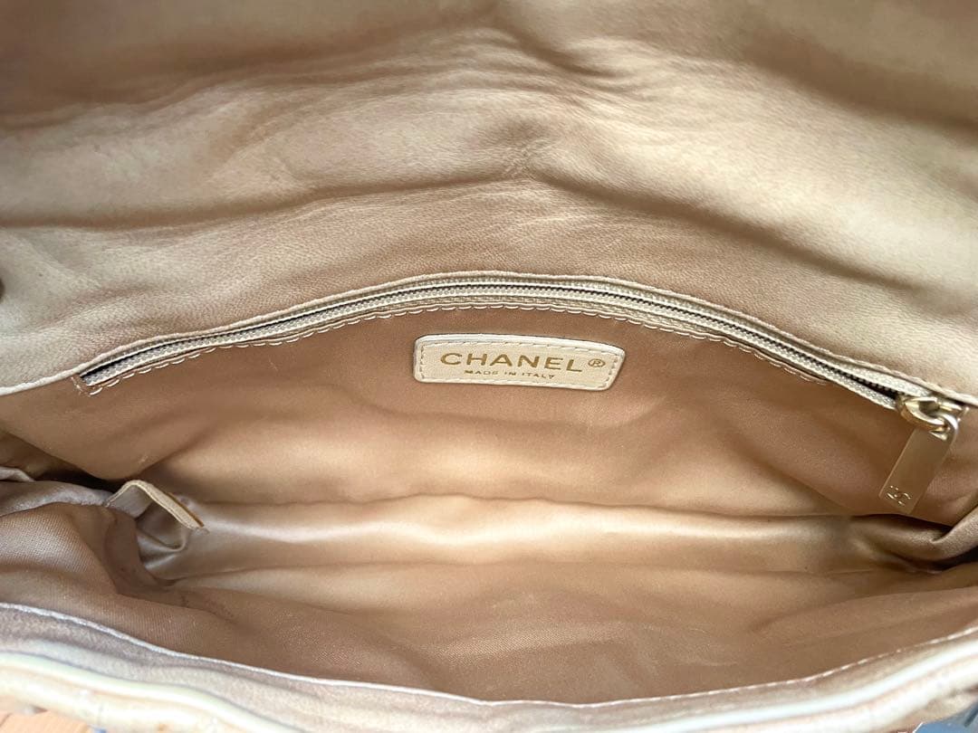 シャネル　マトラッセ　チェーンショルダー　Wチェーン　ターンロック　肉厚