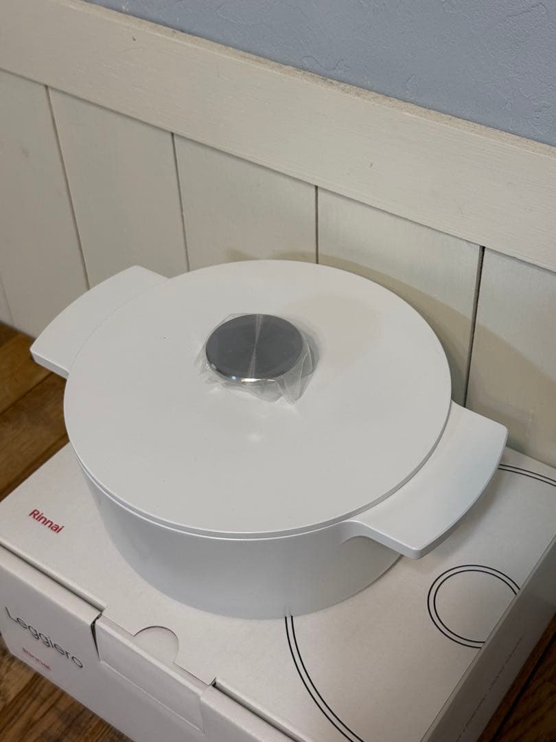 新品 リンナイ レジェロ 無水調理鍋 RBO-MN18 WH 18cm