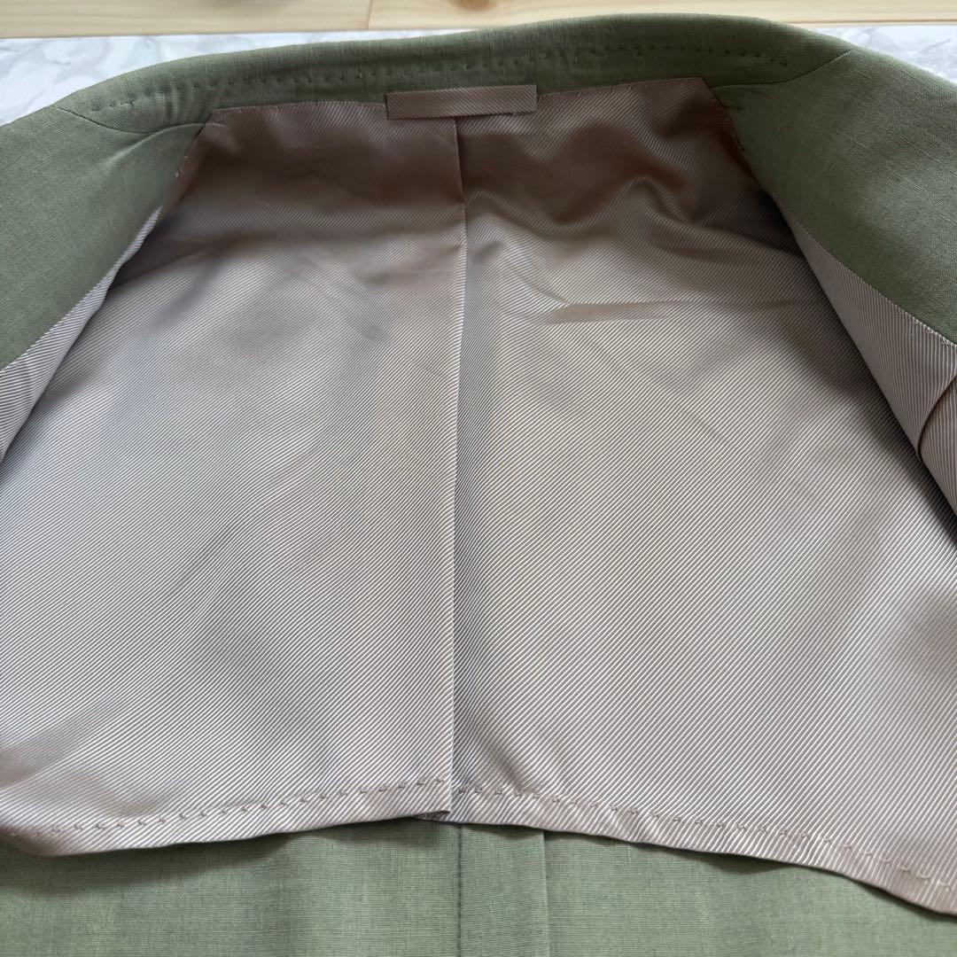 【未使用】ペトリロウールリネンオリーブスーツ　46サイズ