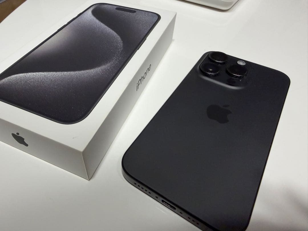 Apple iPhone 15pro ブラック 本体 箱付き