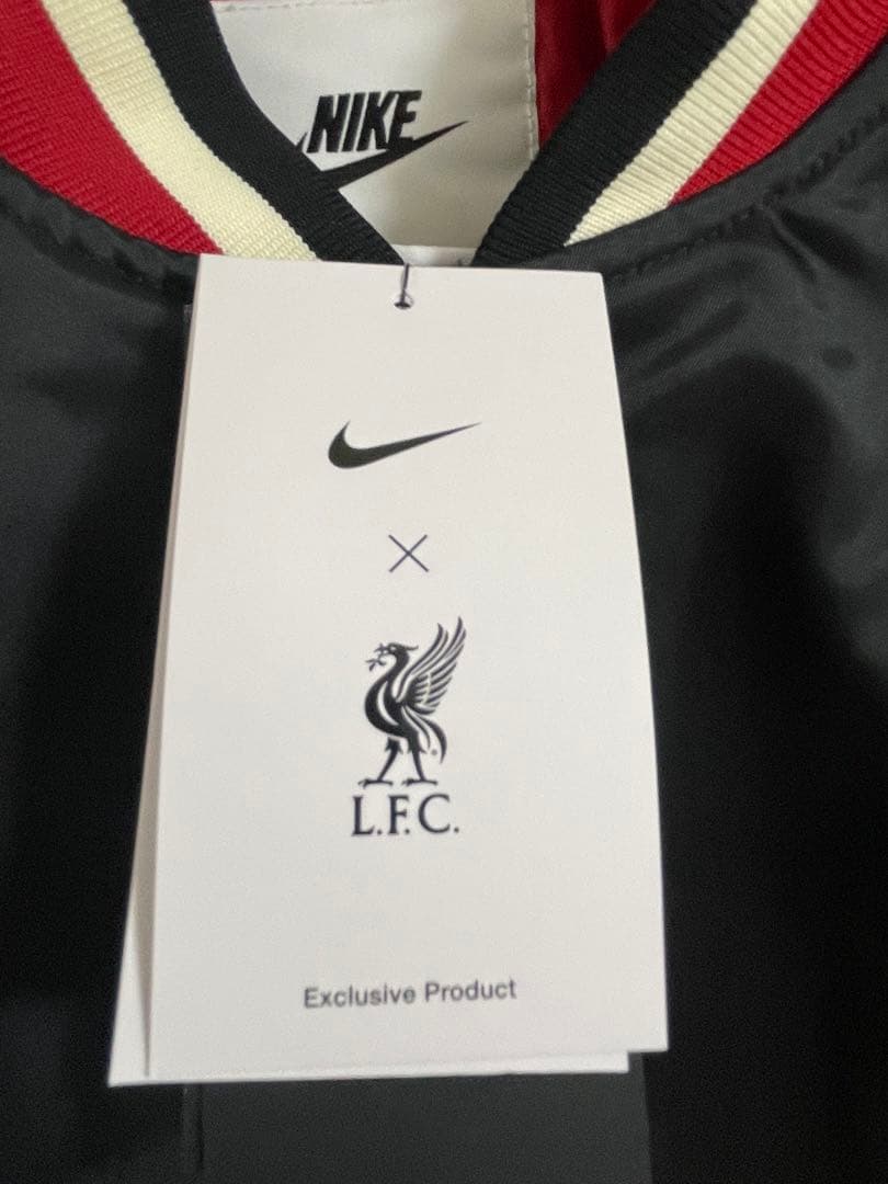 【新品未使用タグ付き✨】リバプール×エアマックス スタジャン　XLサイズ