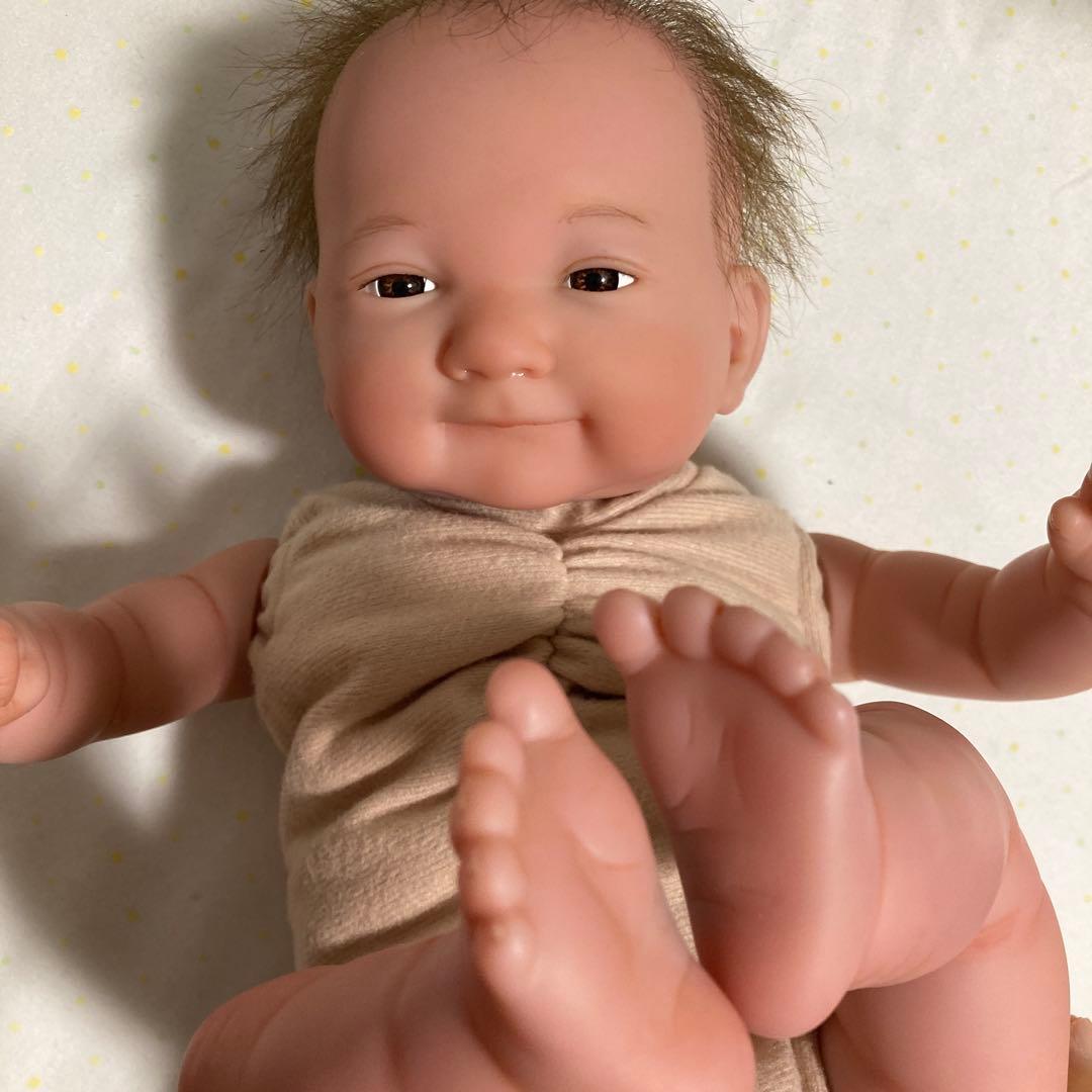 赤ちゃん　お人形　笑顔　リボーンドール　低体重児　小さめ　reborn doll