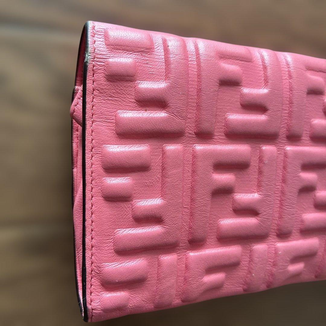 FENDI ピンクレザー 長財布　箱付き
