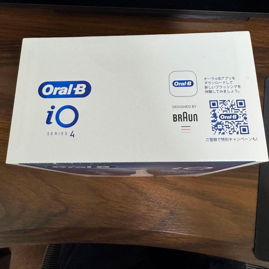 ブラウン 電動歯ブラシ オーラルB iO4 s4トラベルケース付き ホワイト