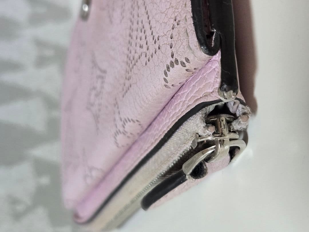 限定色 ルイヴィトン ポルトカルト レクトヴェルソ マヒナ カードケース