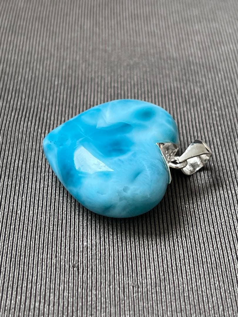 天然石☆高品質！ラリマーハート型ペンダントトップ☆両面濃いブルー！