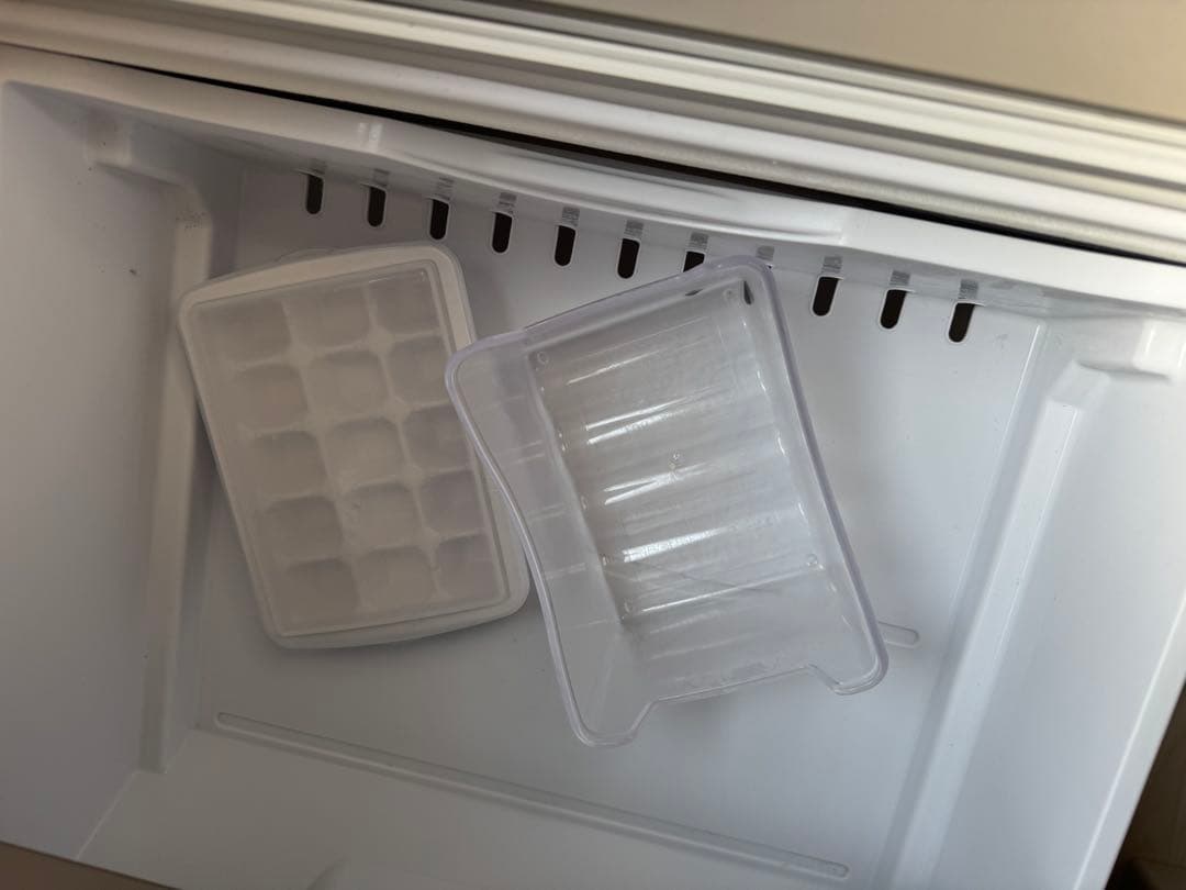 HITACHI 3ドア冷蔵庫 グレー