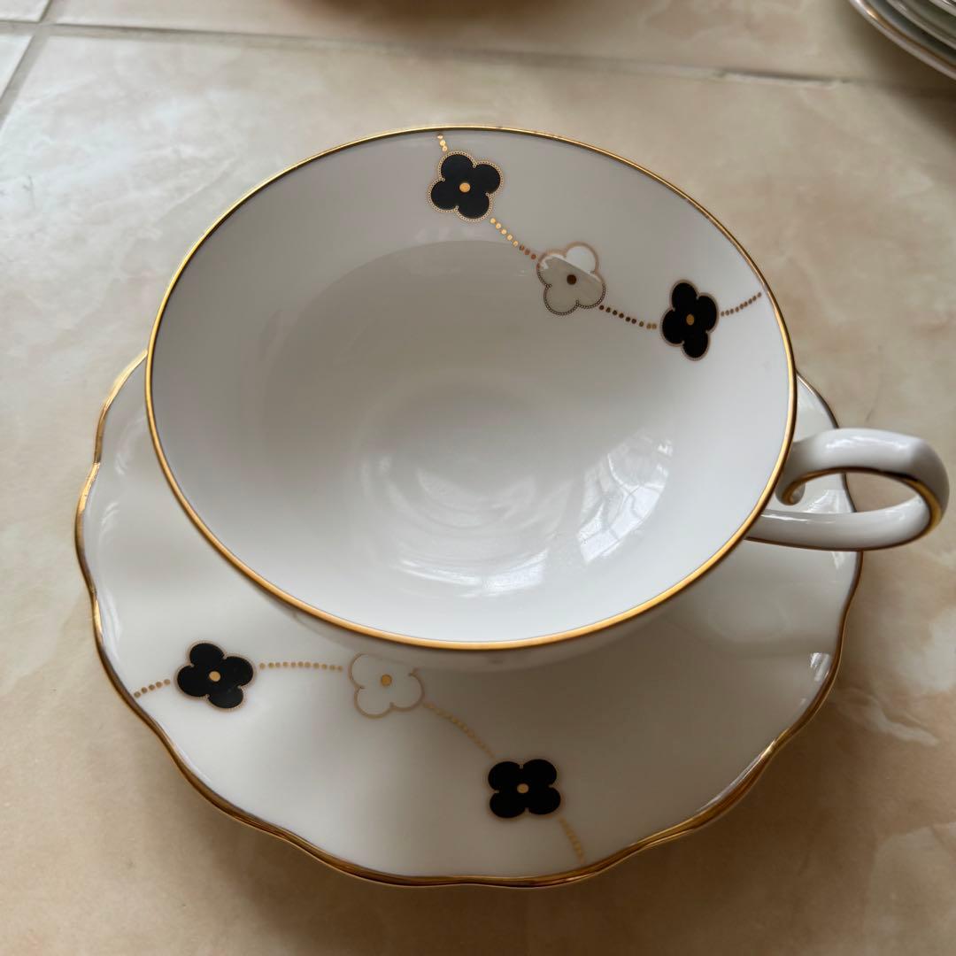 食器セット　ポット　高台カップ&ソーサー　ケーキ皿　アルハンブラ