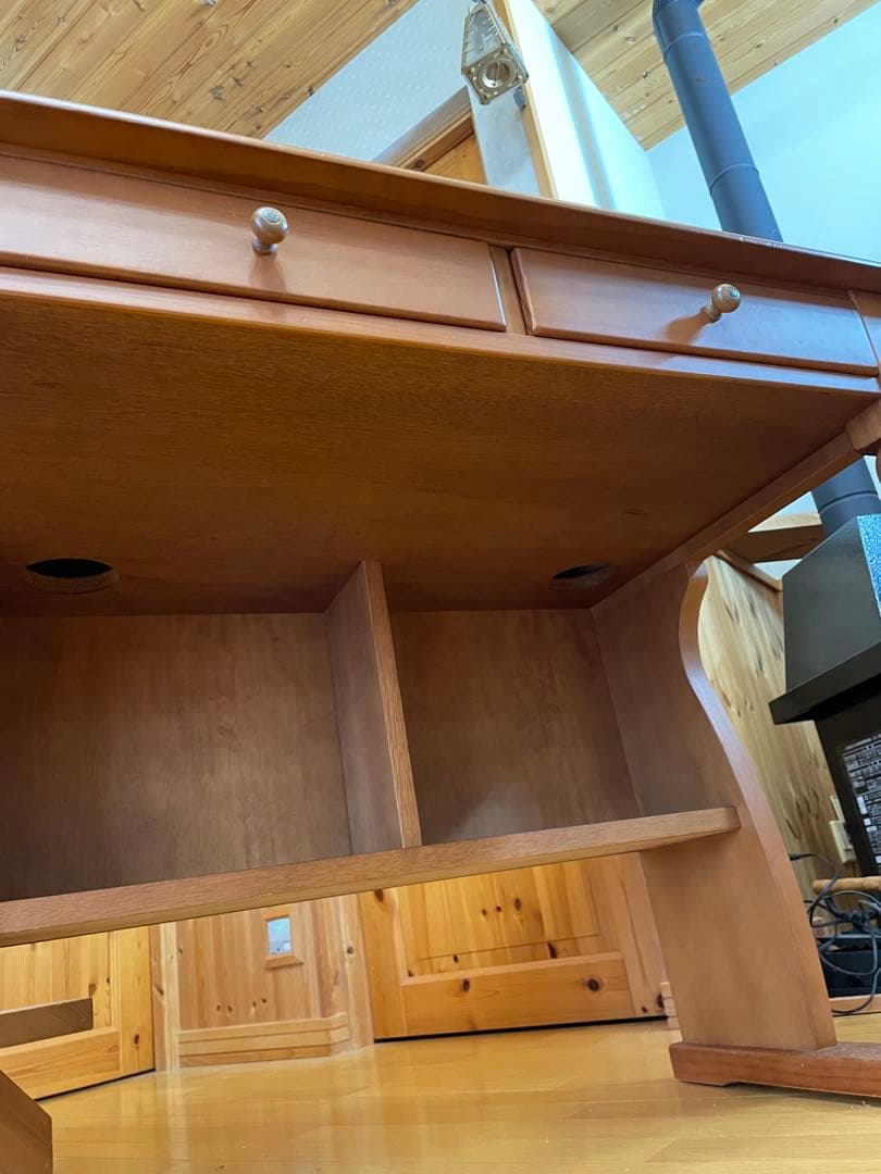 木製クラシックデスク 収納付き