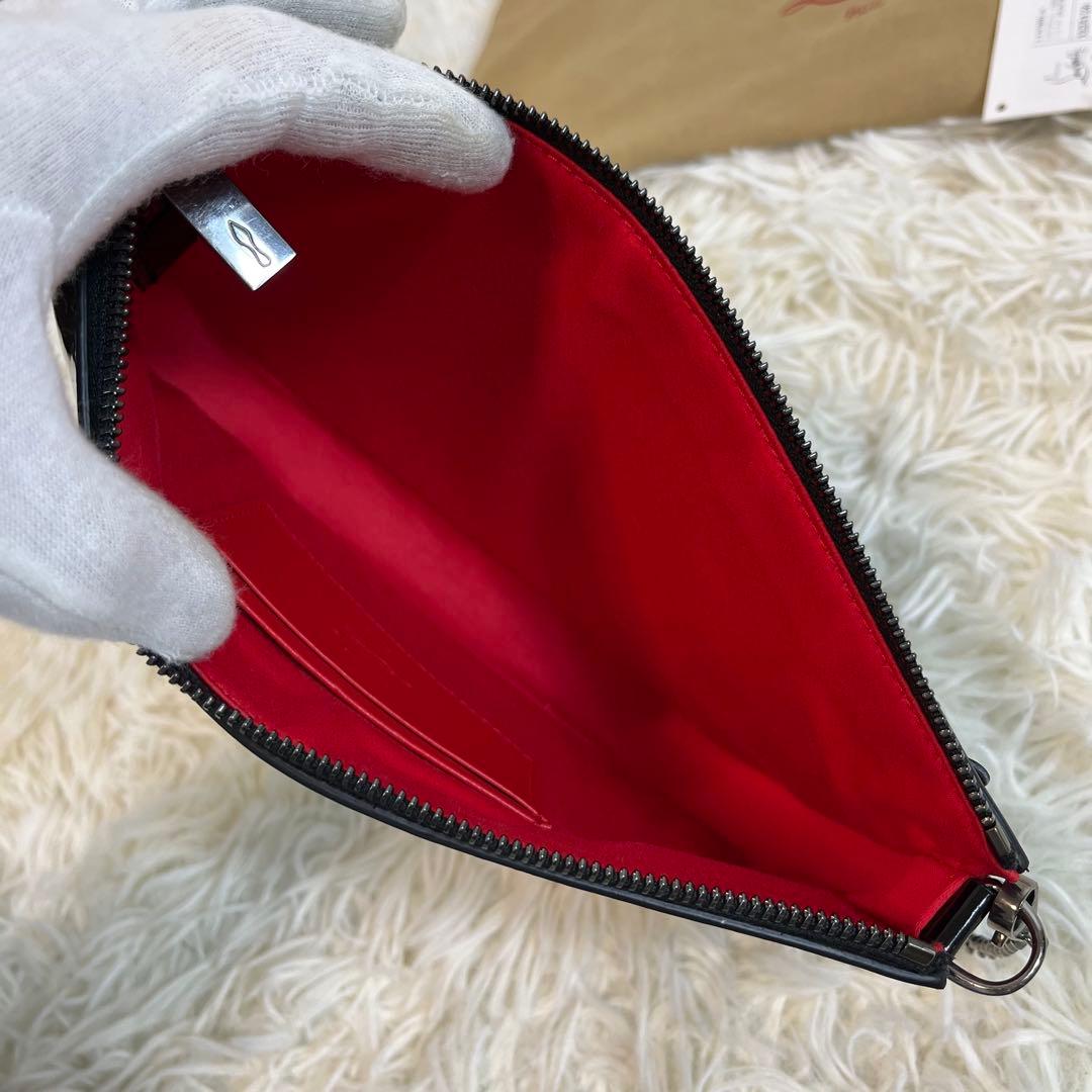 クリスチャンルブタン　チェーンショルダーバッグ　黒　エナメル　花柄