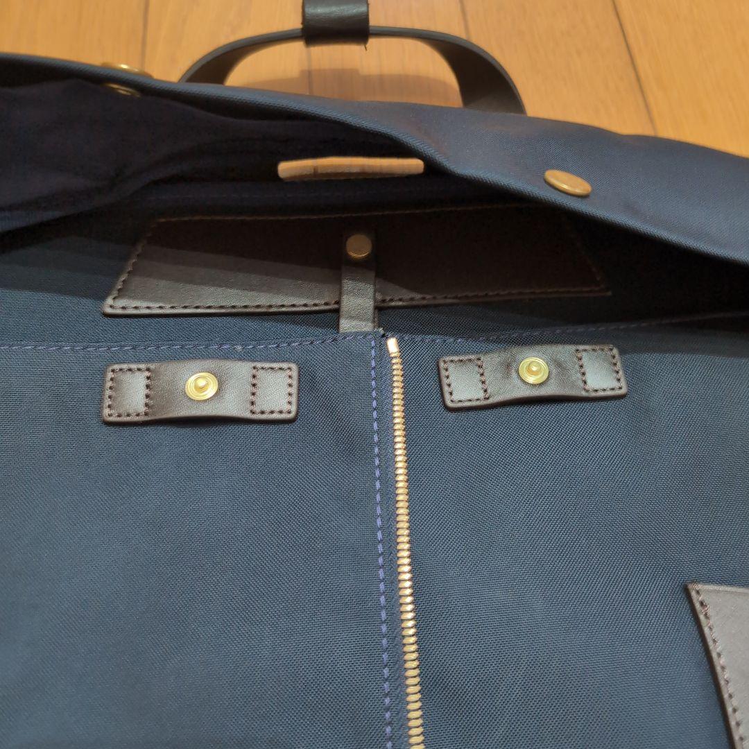 MISMO ミスモ ナイロンガーメントバッグ