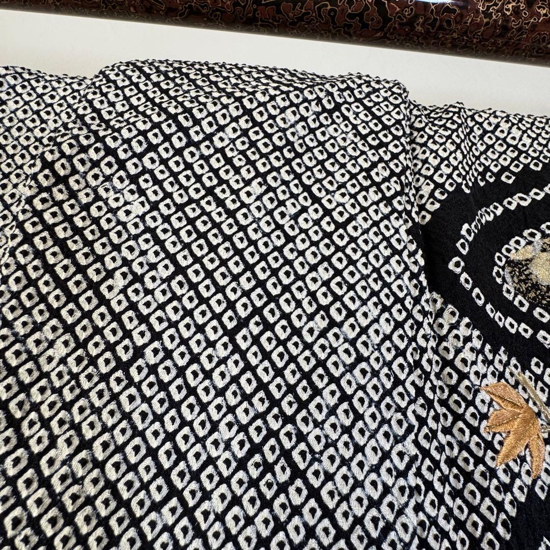 超美品　正絹　袷　訪問着　着物　黒　金　総絞り　刺繍　161裄65 花柄　川