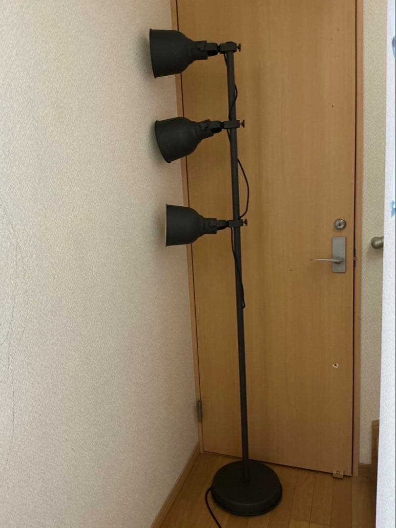 HEKTAR ヘクタル　フロアランプ 3スポット　ダークグレー