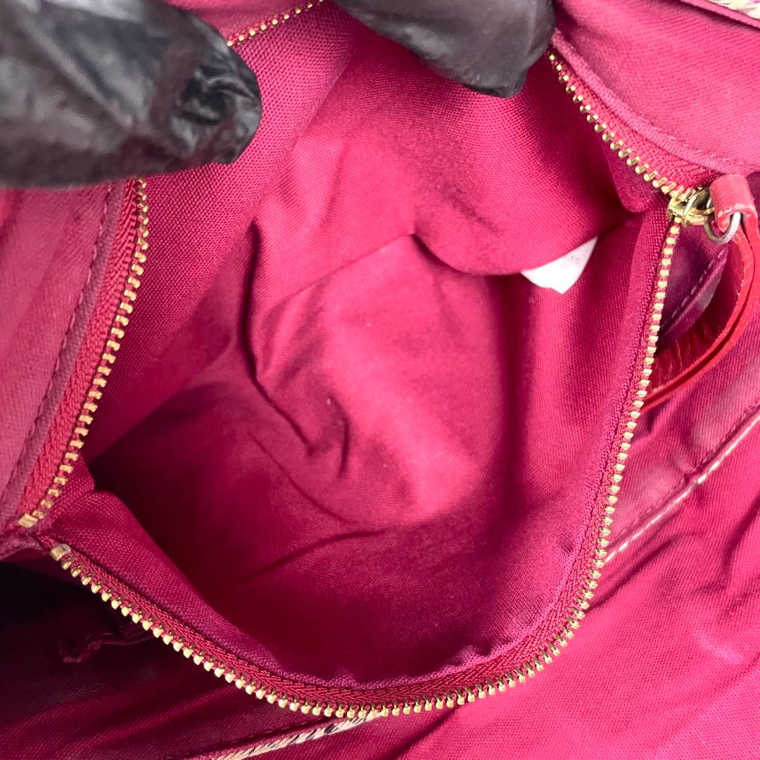 バーバリーブルーレーベル ショルダーバッグ　ノバチェック ロゴ金具 赤