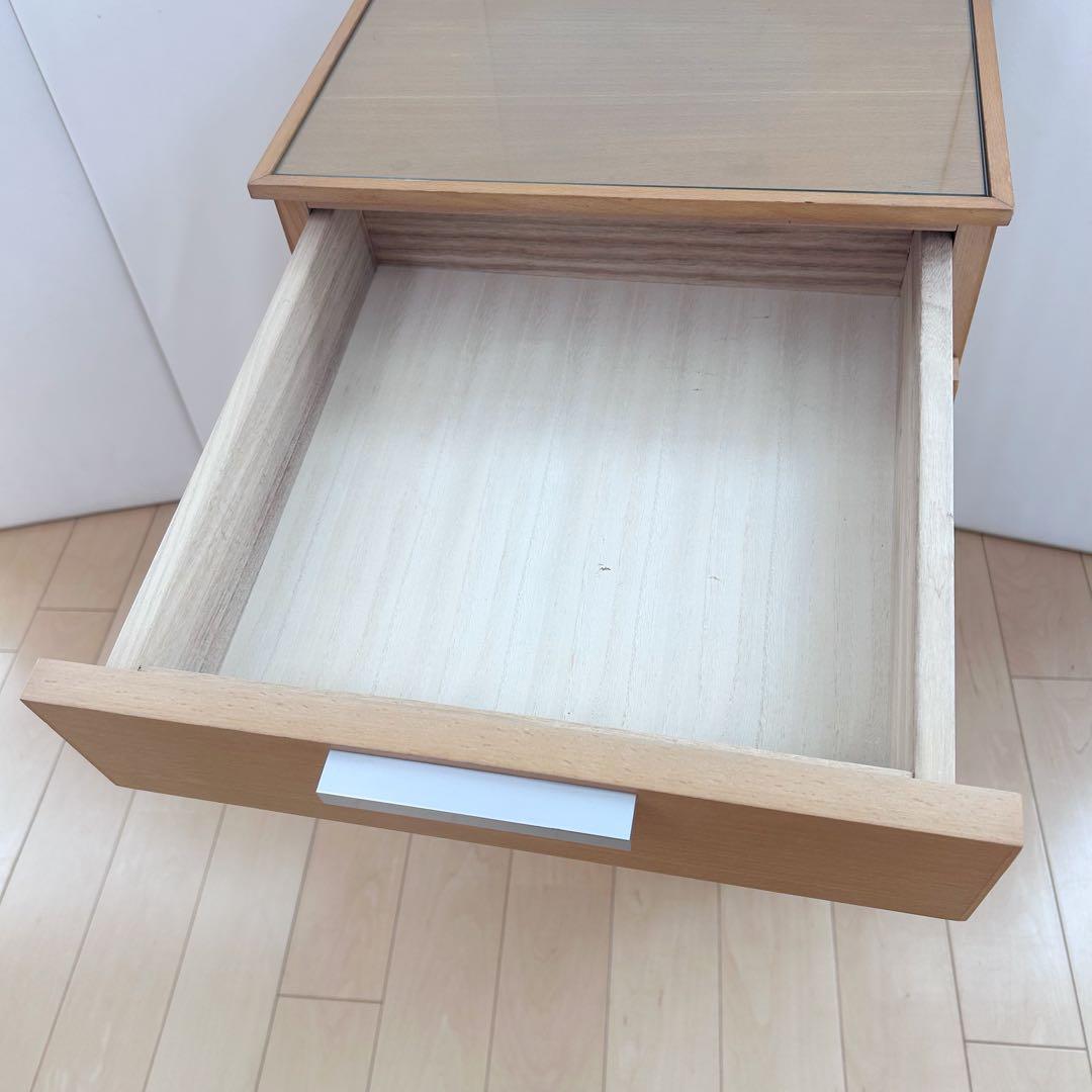 ガラス天板木製キャビネット　3段チェスト　ミッドセンチュリー　モダンサイドボード