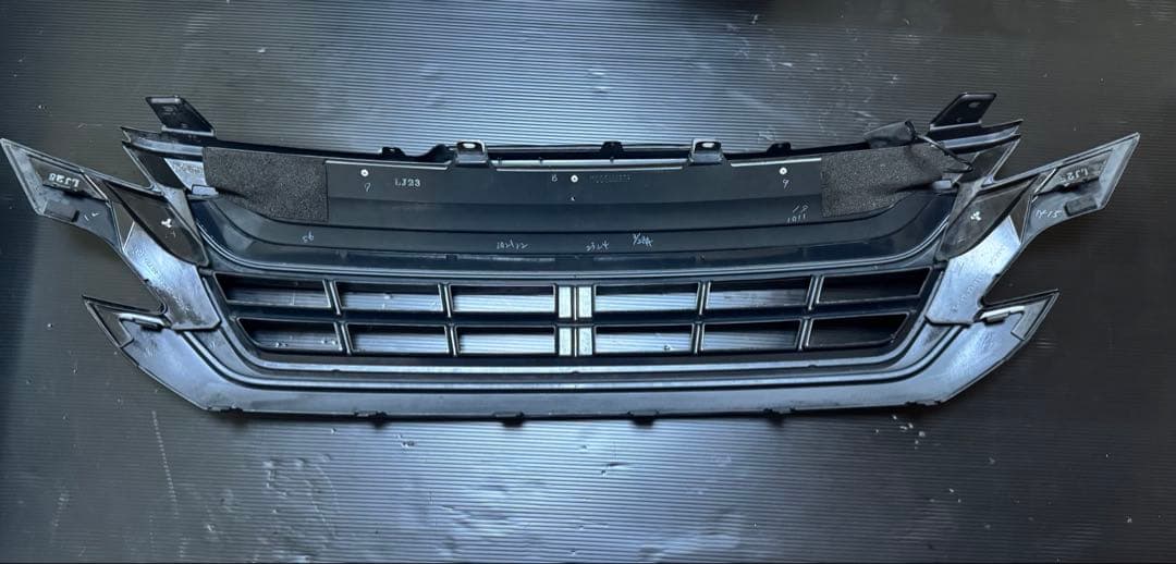 ぽこた 30ヴェルファイア前期モデリスタLEDフロントグリルハーネス欠品