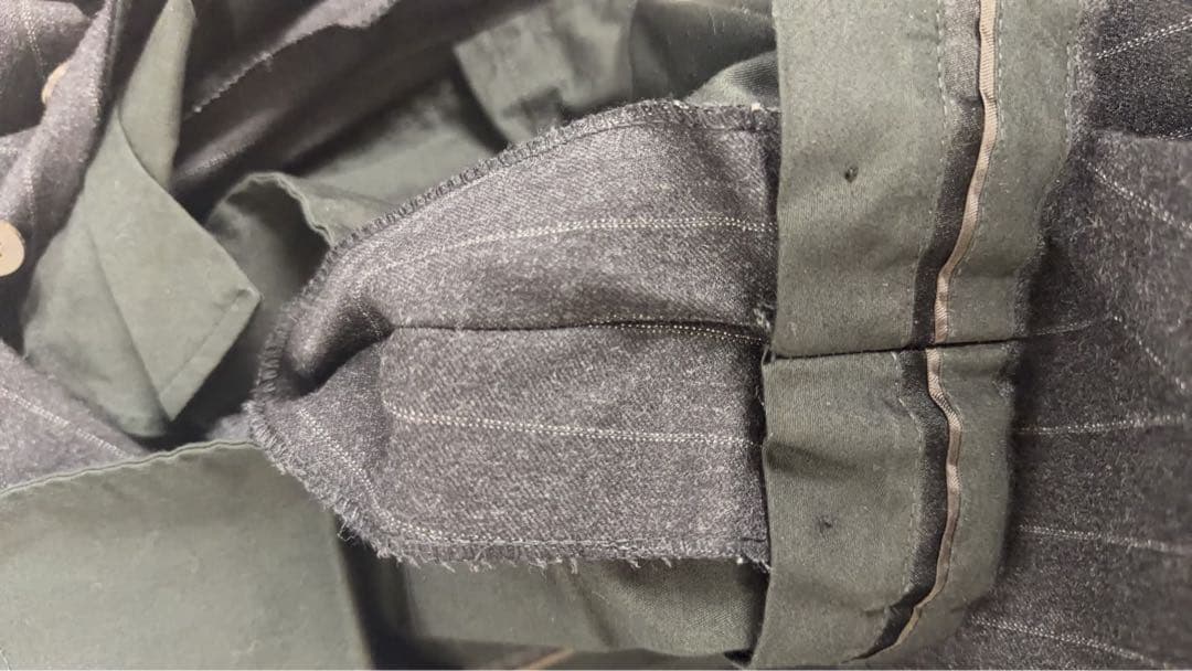 GUCCI ダブルブレスト スーツ グレー ストライプ