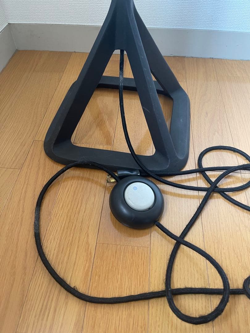 定価23万！【トム・ディクソン】ベース フロアライト