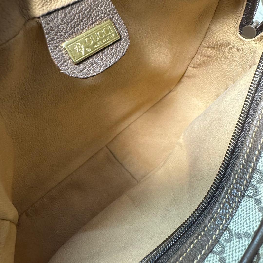 美品　オールドグッチ　GUCCI クラッチバッグ　PVCレザー　GGスプリーム