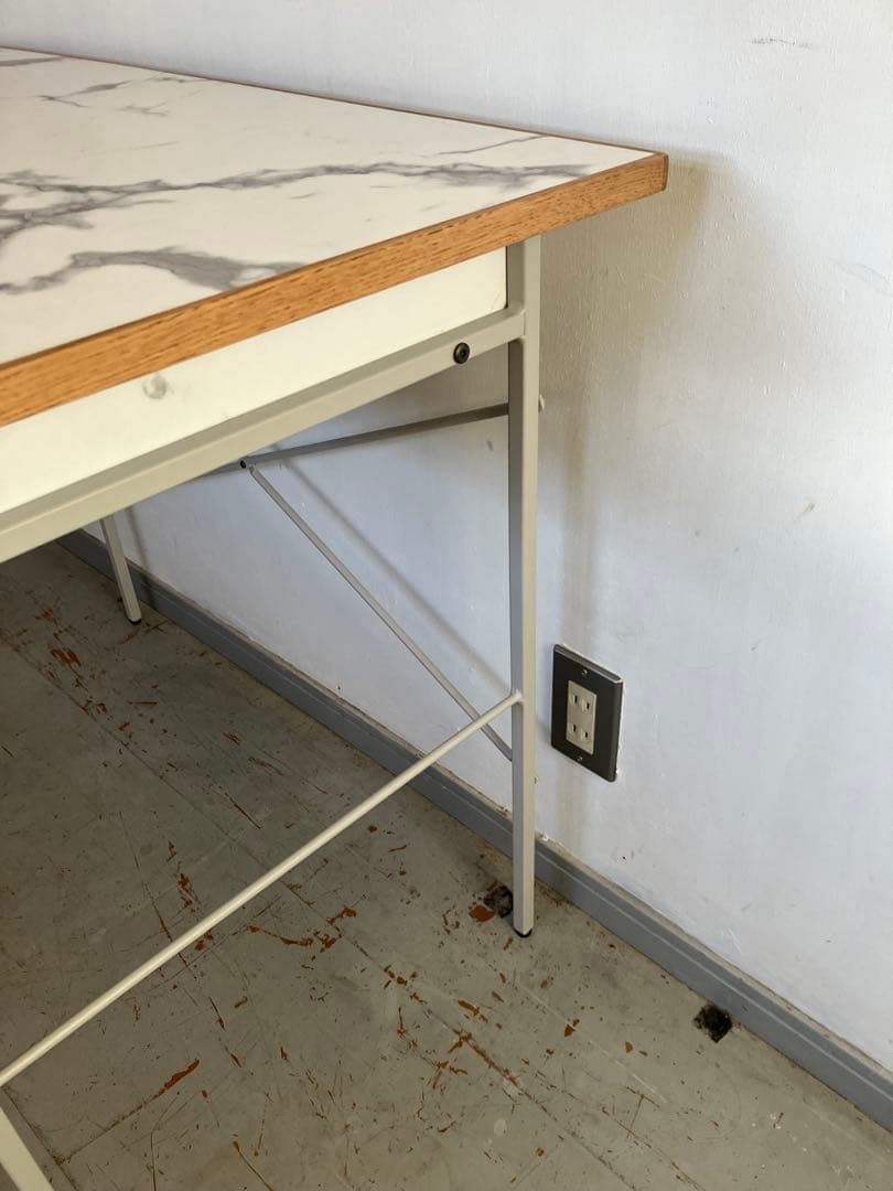 a.depeche POL desk 900 wide マーブル、ユロップグレー