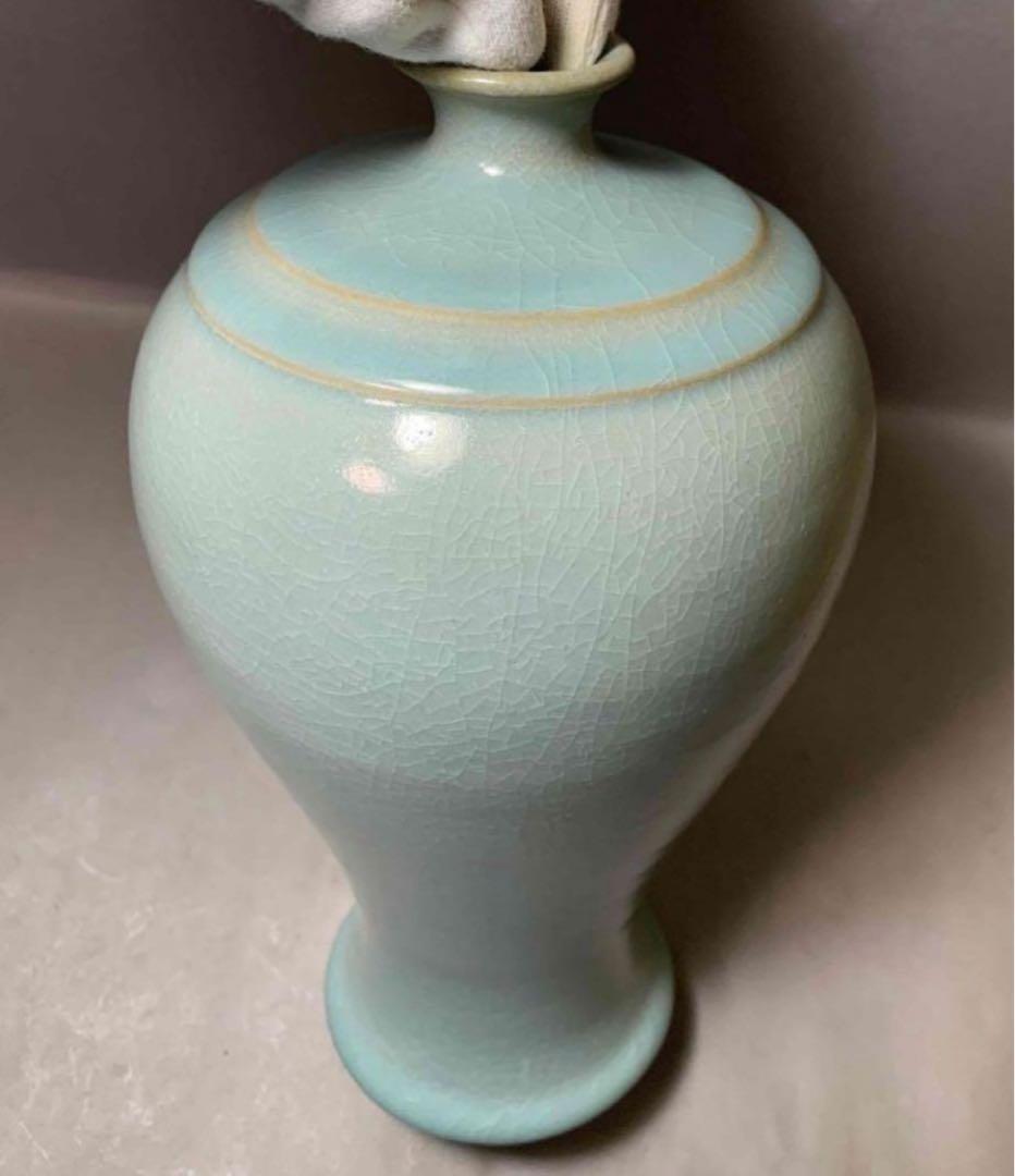 中国 肩に筋入り梅瓶