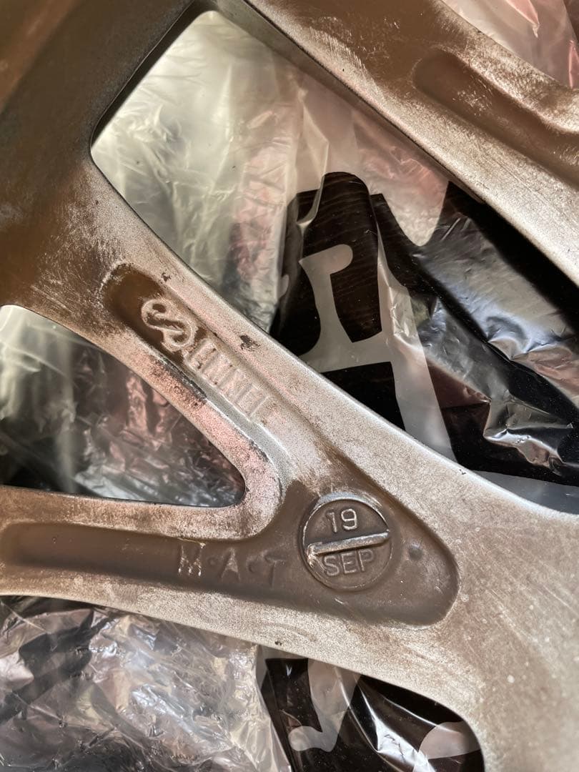 STI スポーツデザイン ブラックホイール 18インチ