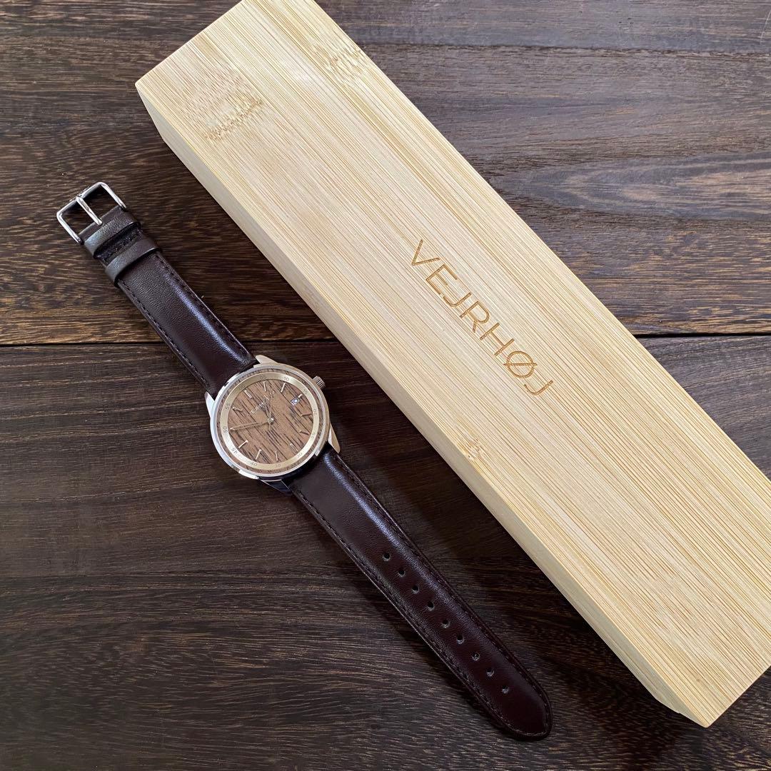 VEJRHOJ(ヴェアホイ) A04 walnut 機械式時計　オートマチック