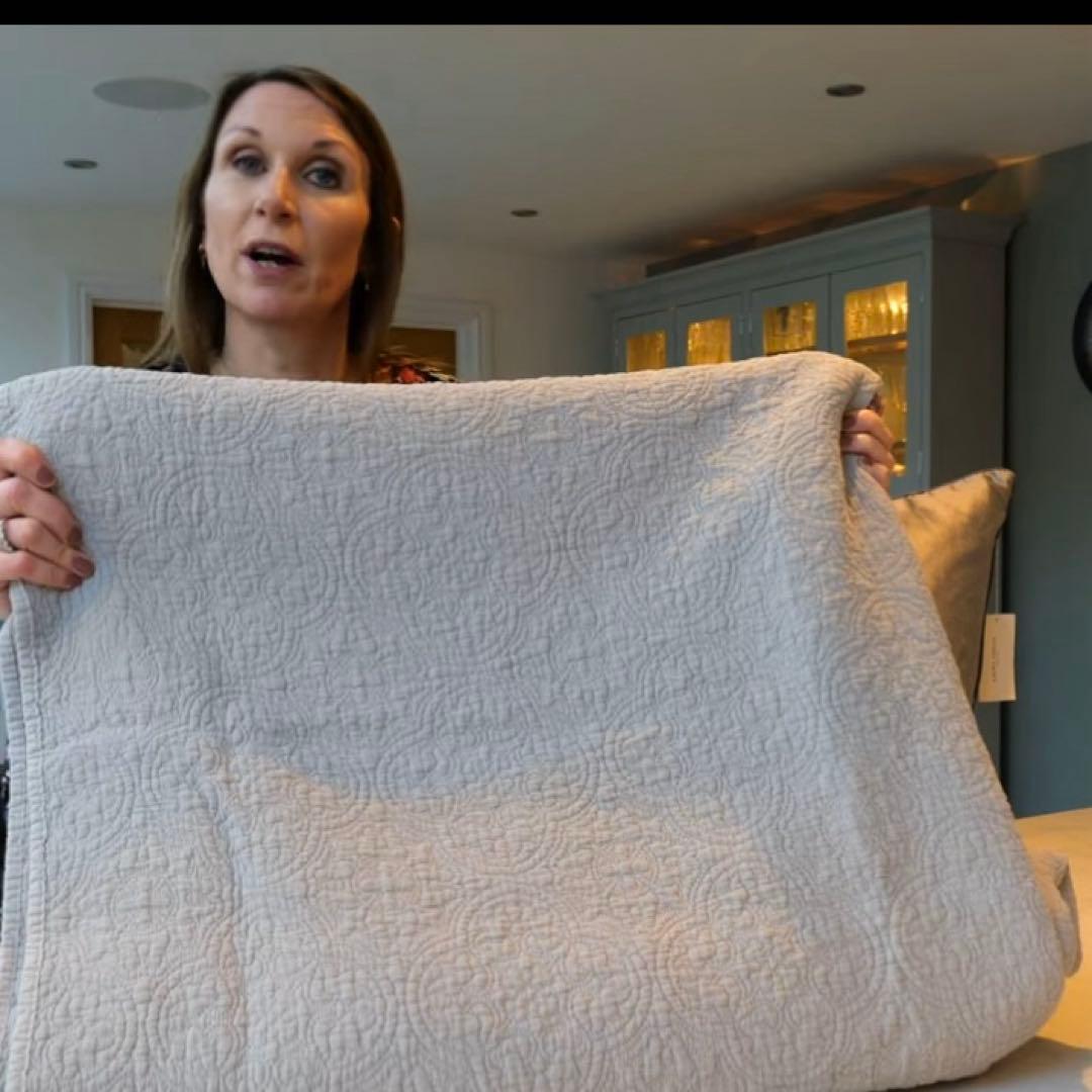 旧LAURA ASHLEY 　イギリス直輸入キルトカバー　ベッドスプレット　新品