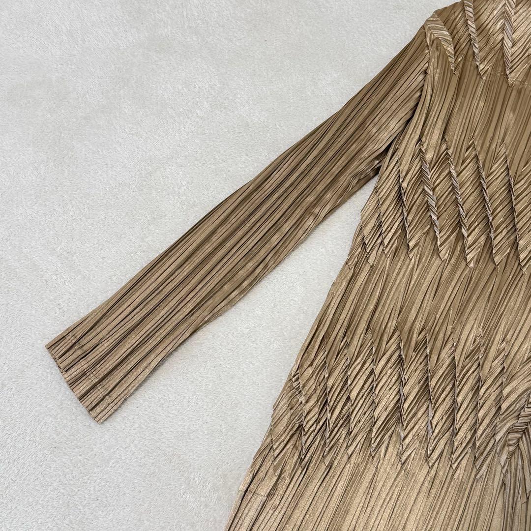 極美品✨ISSEY MIYAKE 変形　立体　プリーツ　ジャケット　ゴールド