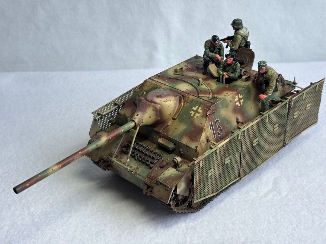 １／35ドイツ陸軍４号駆逐戦車Aプラモデル完成品