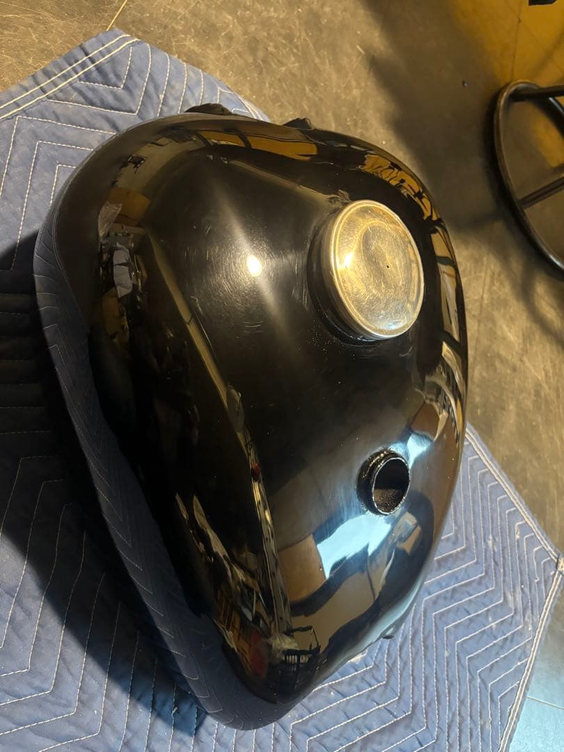 Kawasaki W1 タンク　チョッパー他カスタム素材に