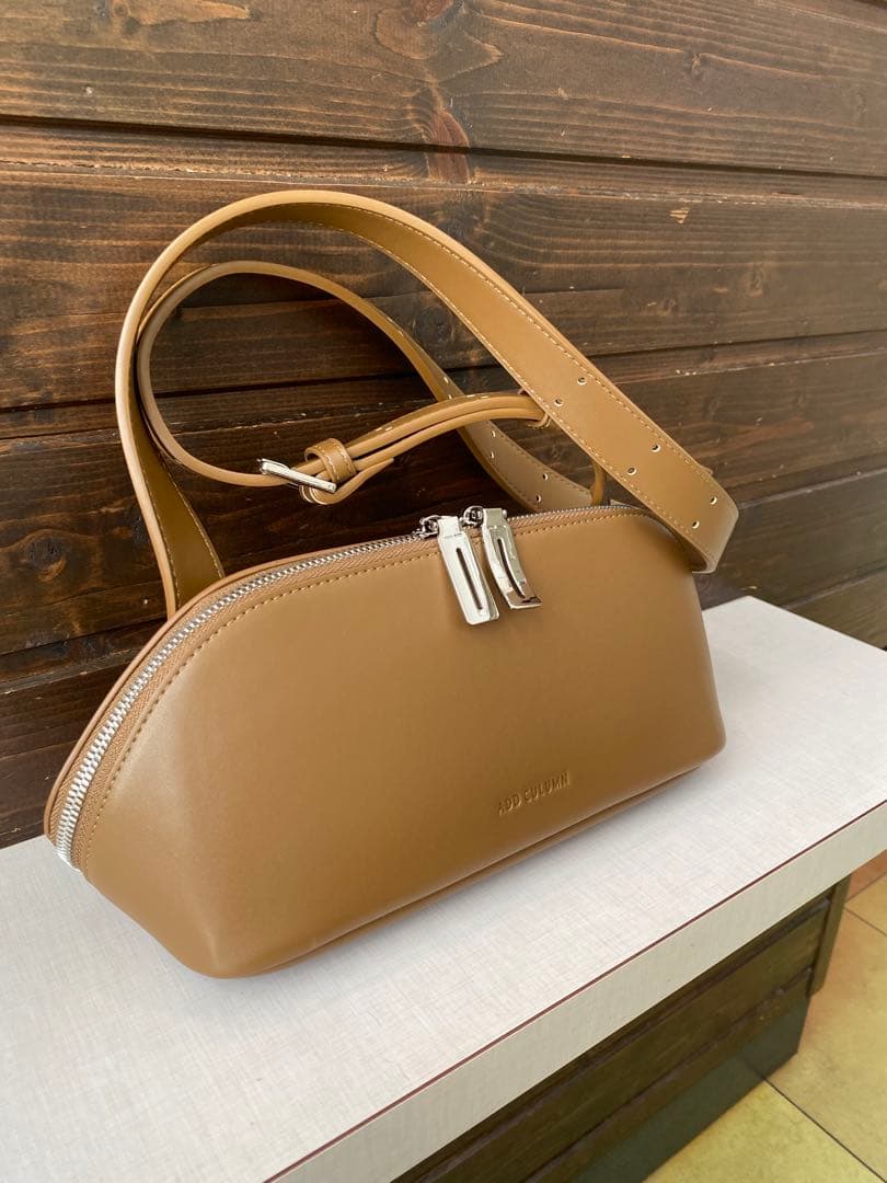 ADD CULUMN アドカラムFIGRE BODYBAGボディバッグ