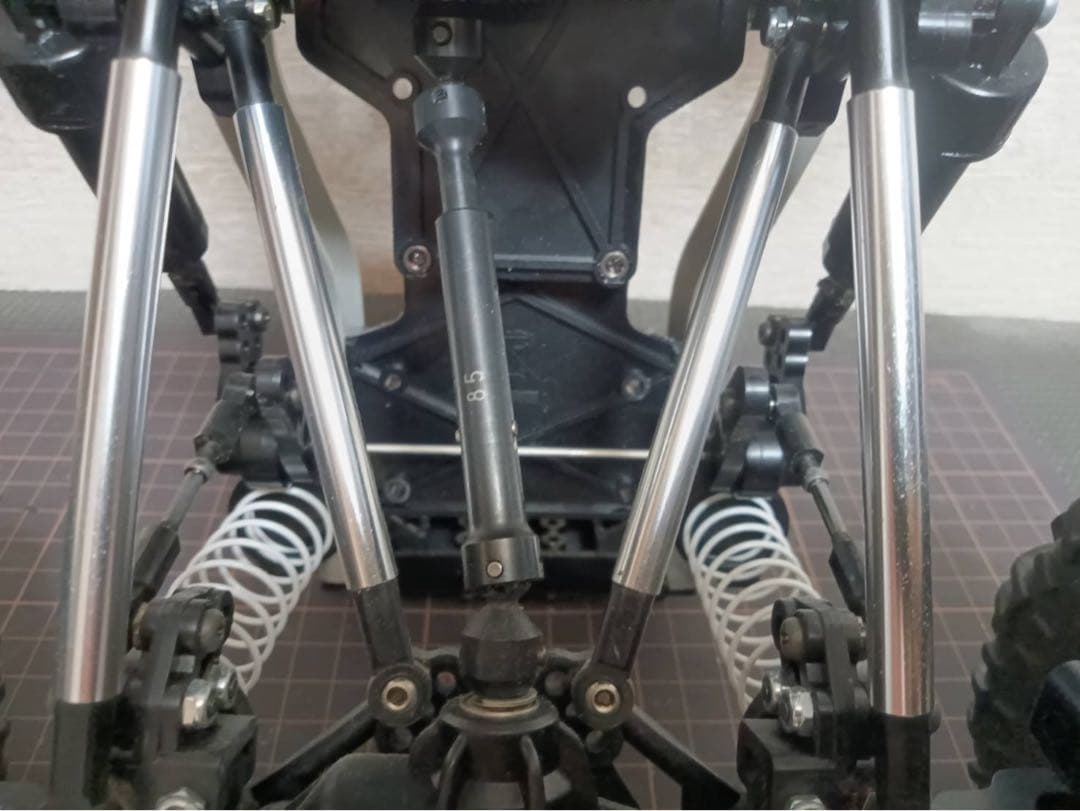 タミヤCR-01フォードブロンコ1973ボディ付き