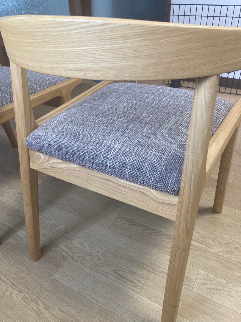 Re:CENO のHenry（ヘンリー）」シリーズ、ダイニングチェアー　①