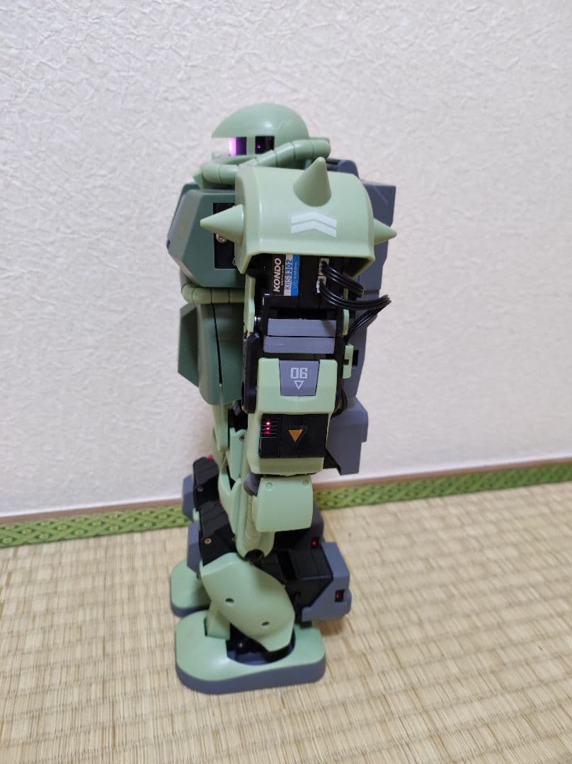 ジオニックテクニクス　ザク　【動作確認済み】