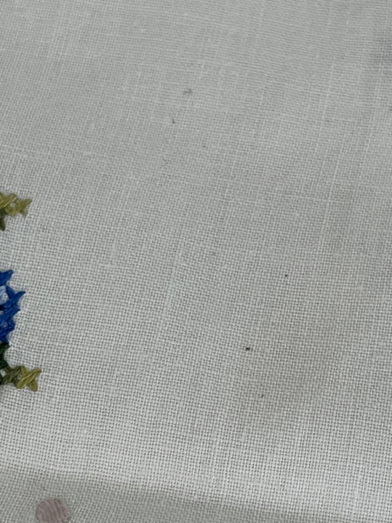 アンティーク　クロス　センターテーブル　手刺繍