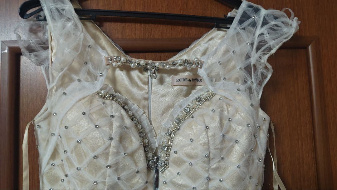 ROBE de FLEURS ビーズ装飾アイボリードレス