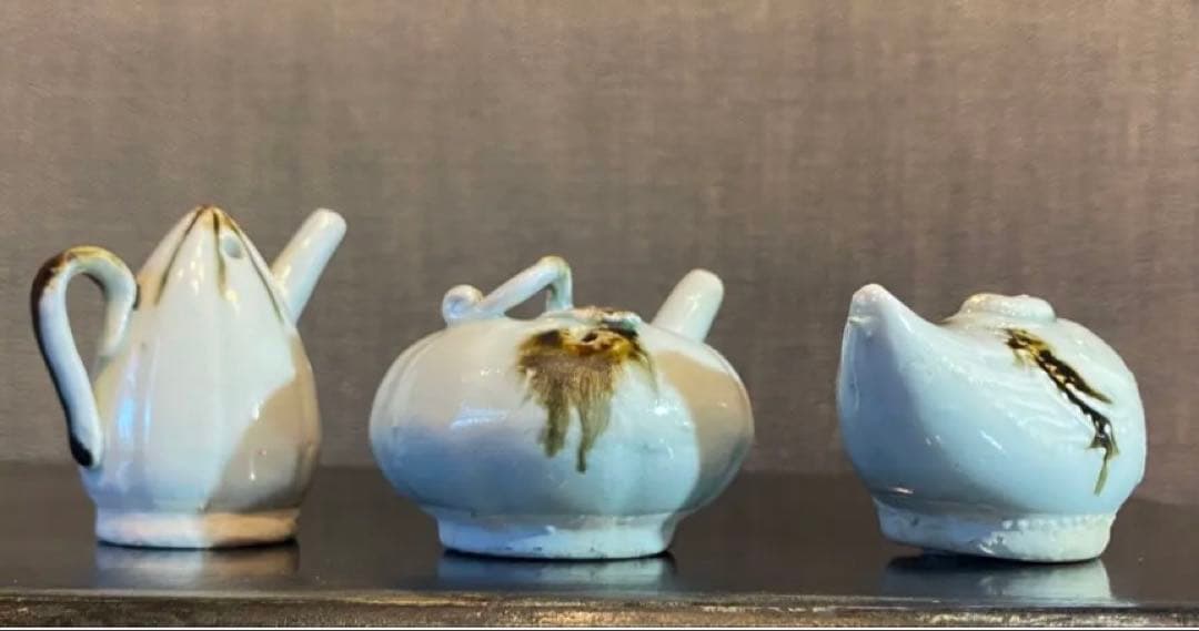 李朝　水滴　３点セット　鑑賞台付 １点　中国文物局蝋印付　ヴィンテージ　レア