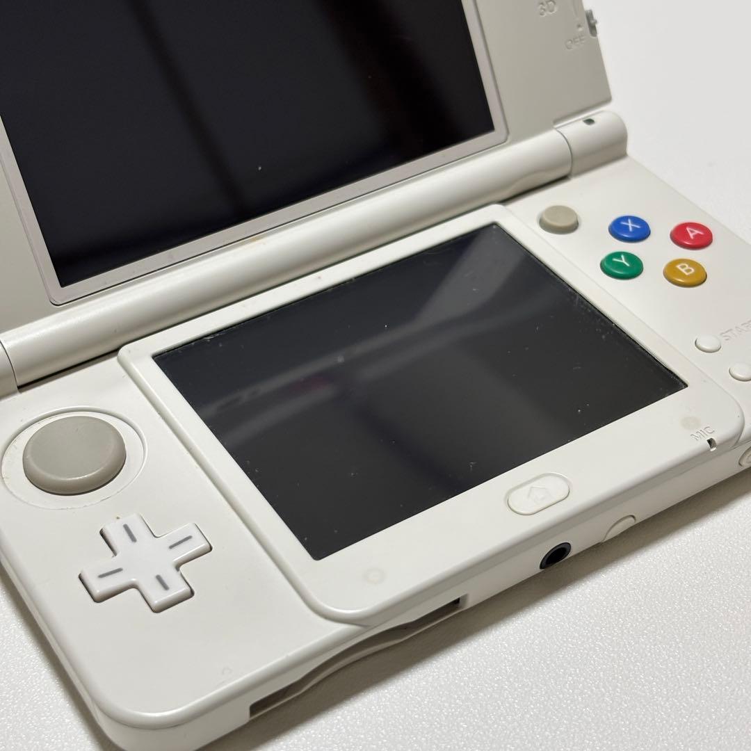 Newニンテンドー3DS ホワイト ケース付き ソフト14本