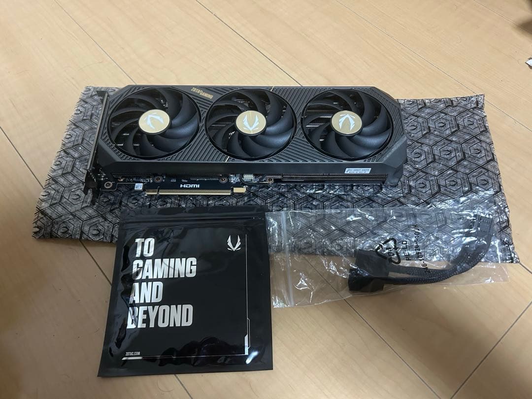 ZOTAC GeForce RTX 5070 12GB 中古