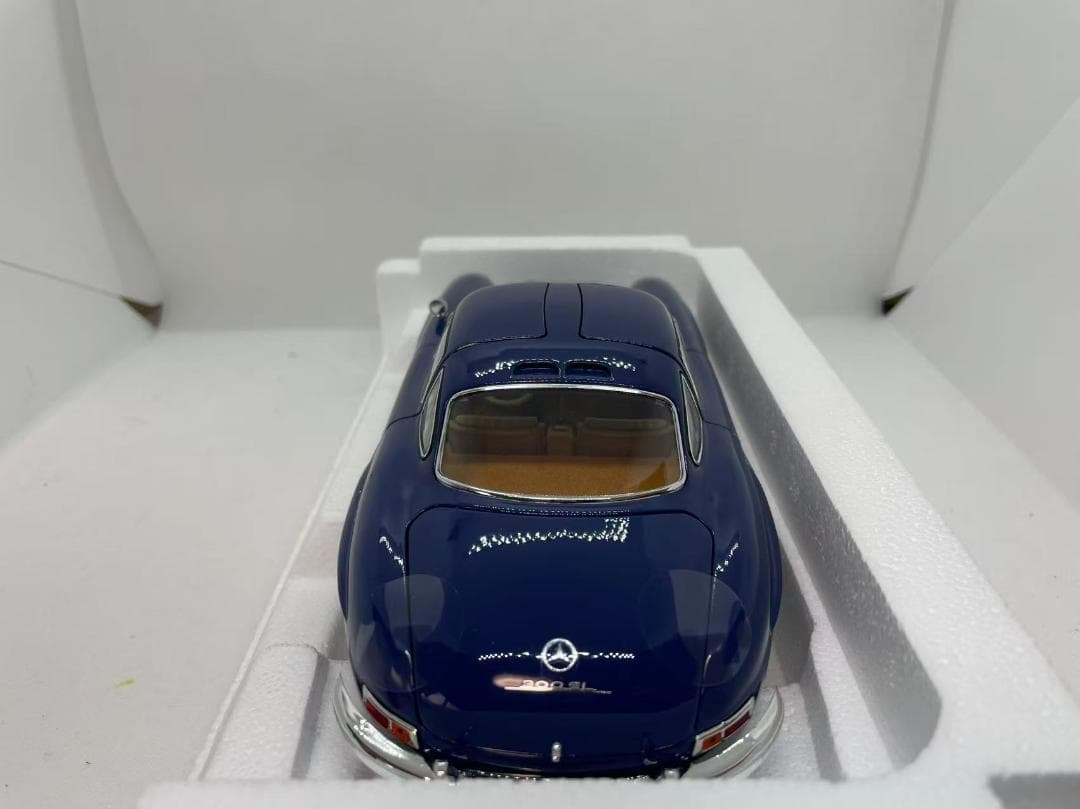 304-061 ノレブ 1/18 メルセデスベンツ 300 SL 1954