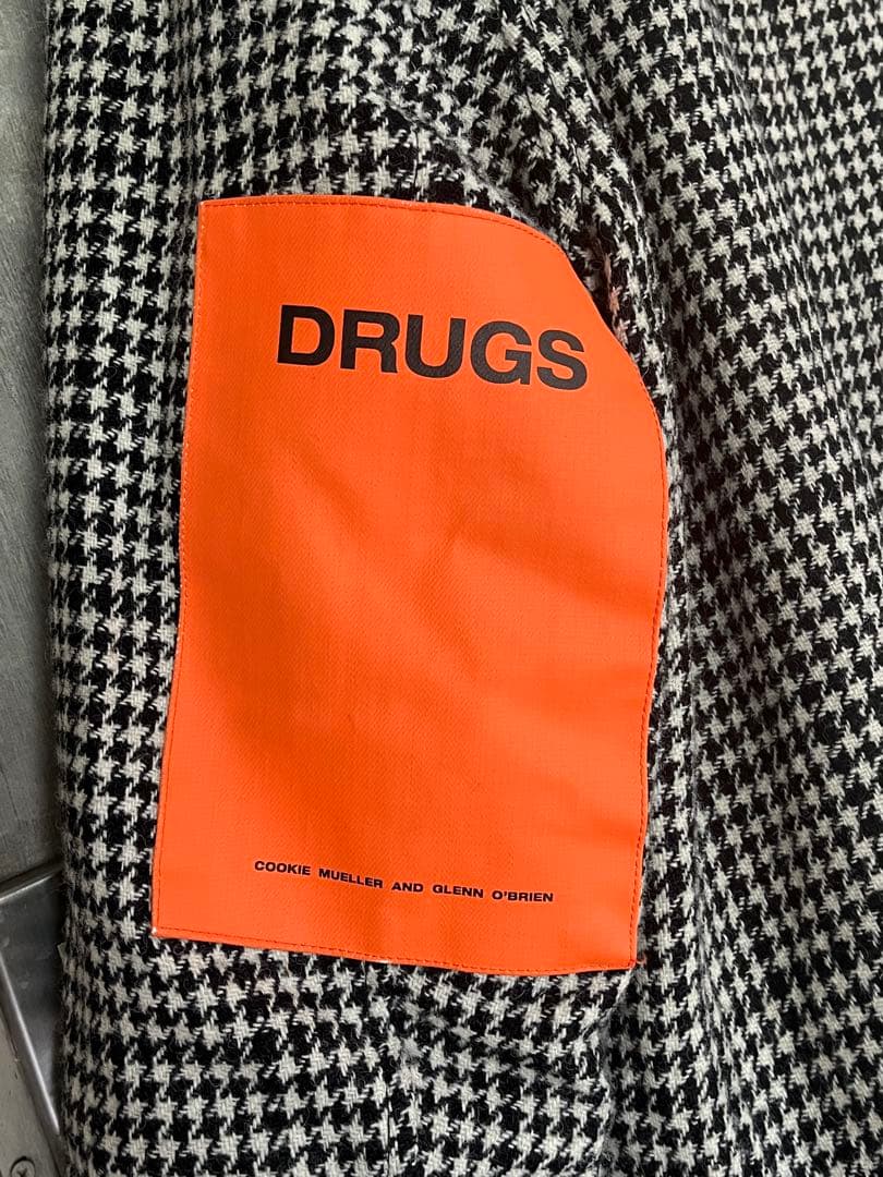 ラフシモンズ　2018AWコート DRUGS